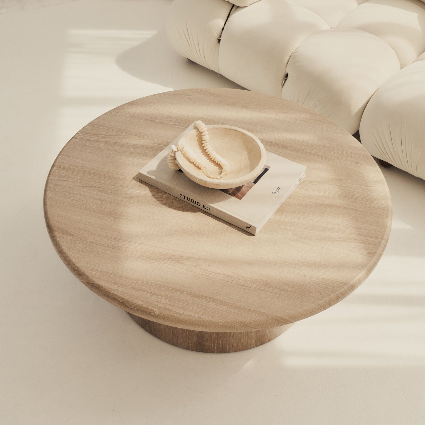 Madison - Grande Table Basse Ronde en Bois Lavé