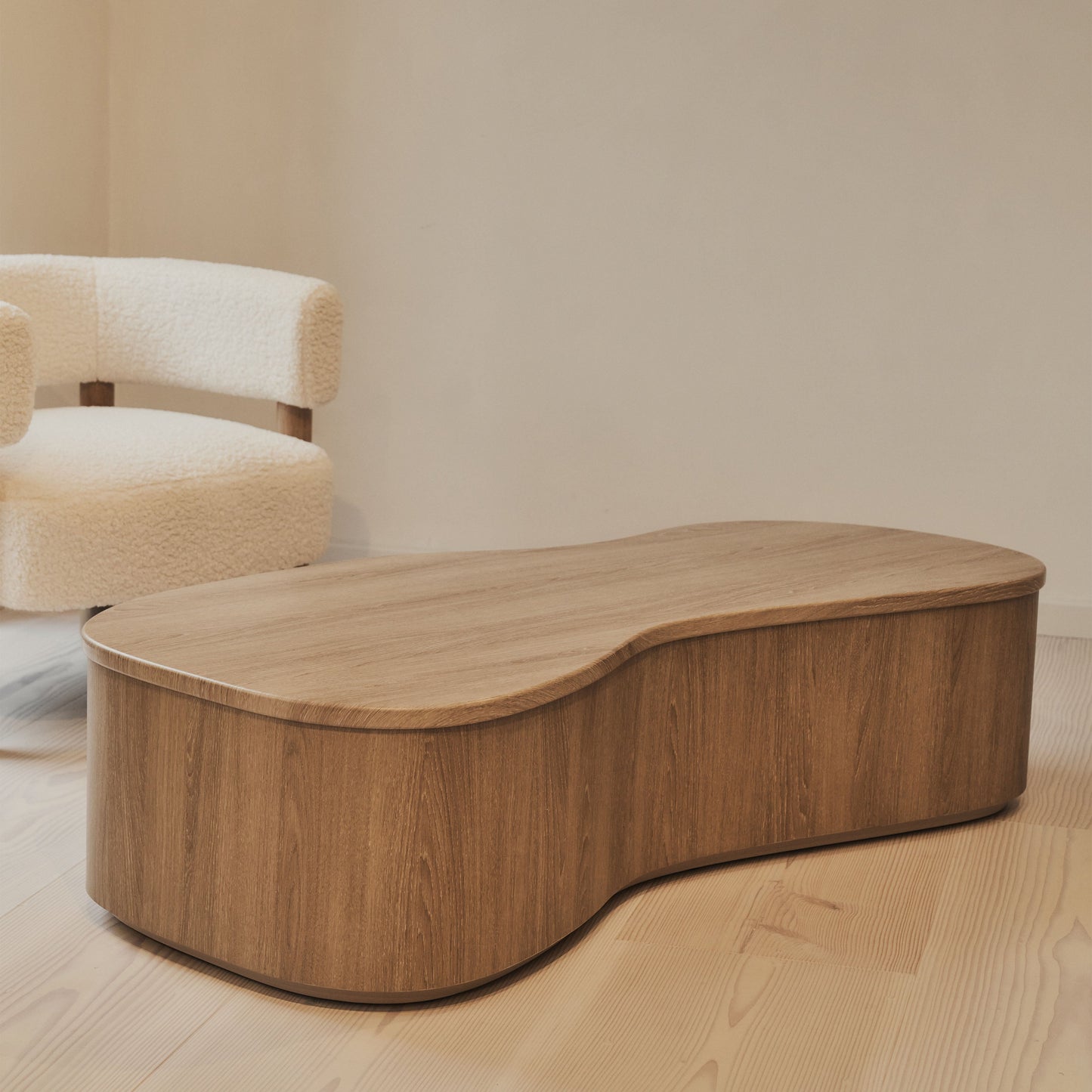Arlo - Table basse extra large irrégulière en bois lavé