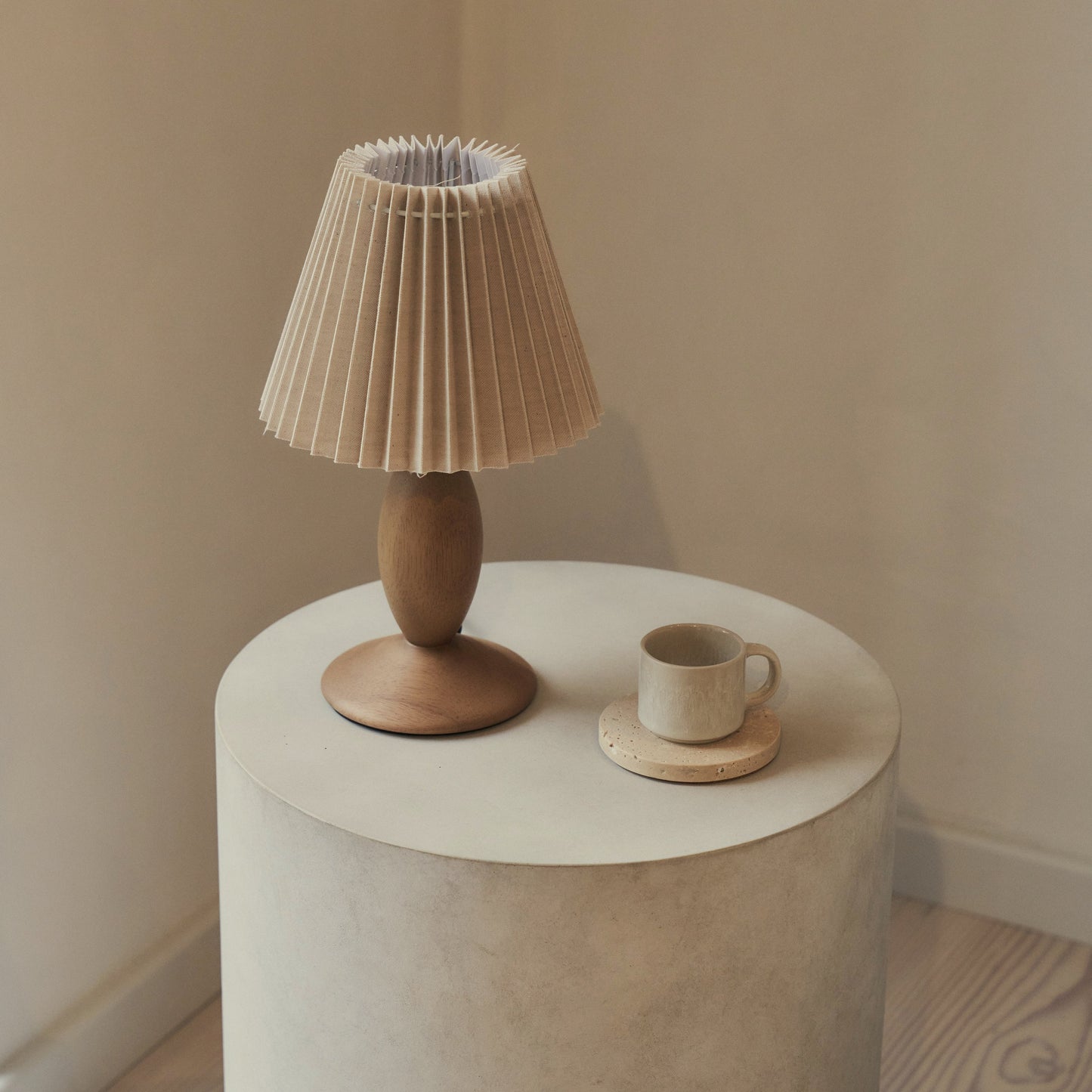 Luciana - Table d'appoint ronde en béton