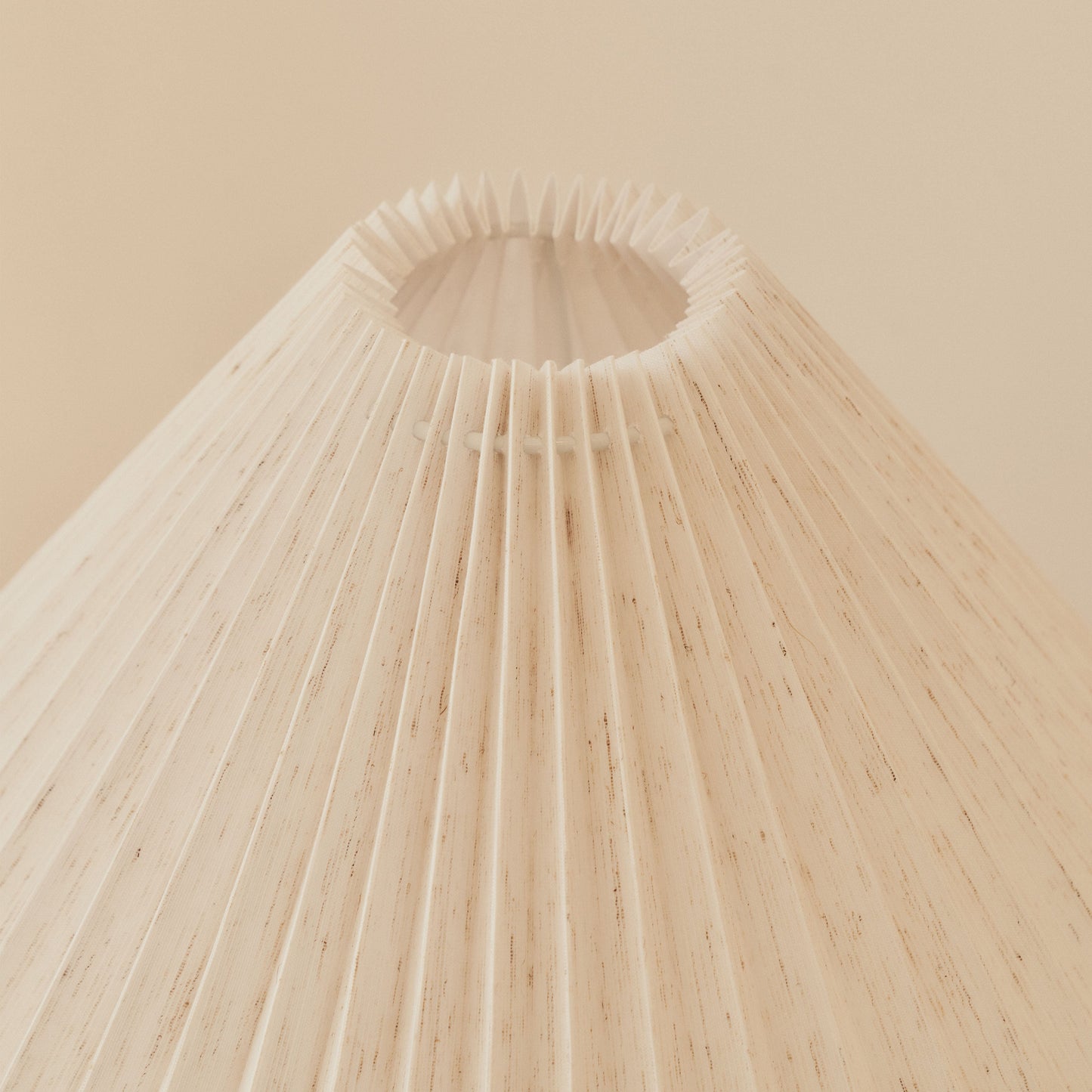 Sicile - Lampe de table en céramique pierre avec abat-jour plissé