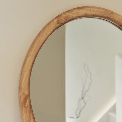 Arcurva - Grand miroir irrégulier en bois clair pleine longueur 170 cm x 85 cm
