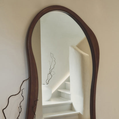 Arcurva - Grand miroir irrégulier en bois foncé pleine longueur 170cm x 85cm