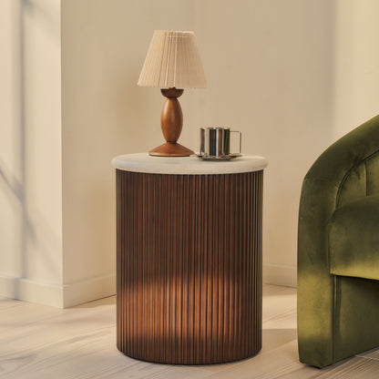 Cove - Table d'appoint ronde nervurée en bois foncé