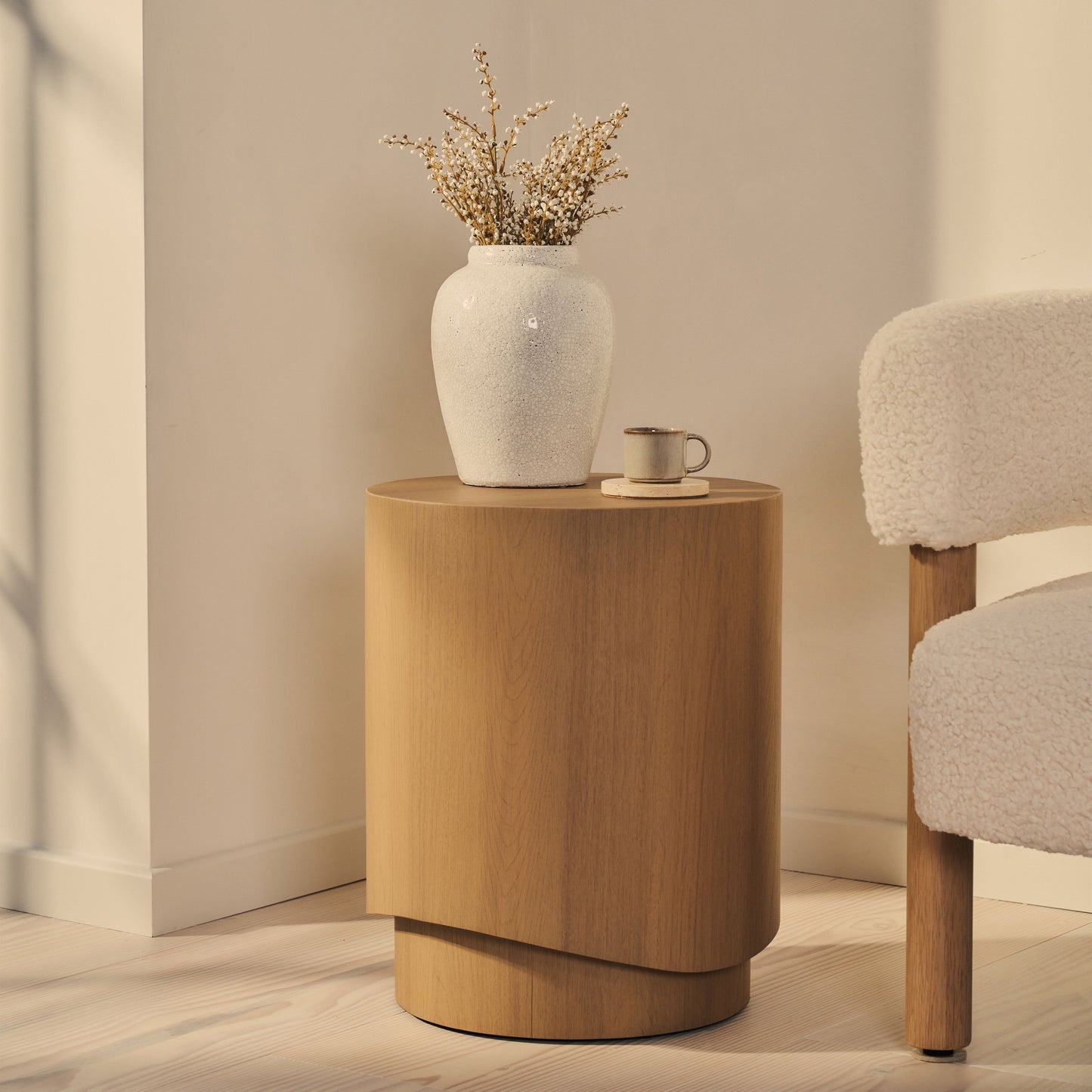 Magna - Table d'Appoint Onde en Bois Chaleureux