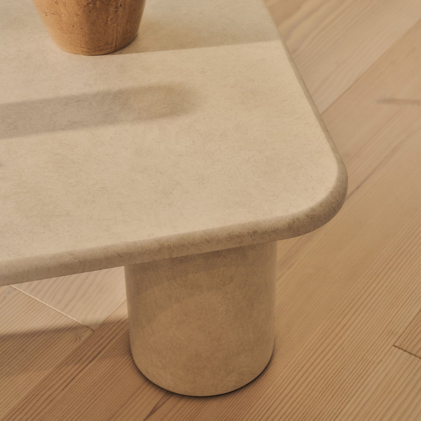 Alina - Grande table basse rectangulaire en bois et béton