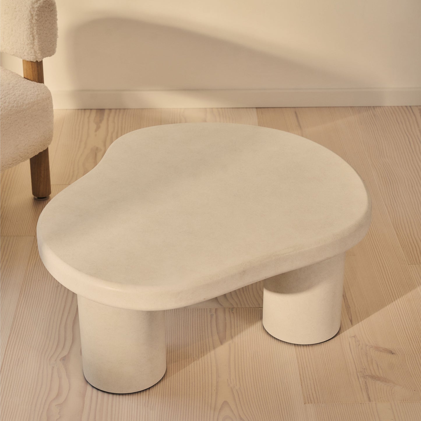 Savanna - Table basse en bois irrégulier et béton