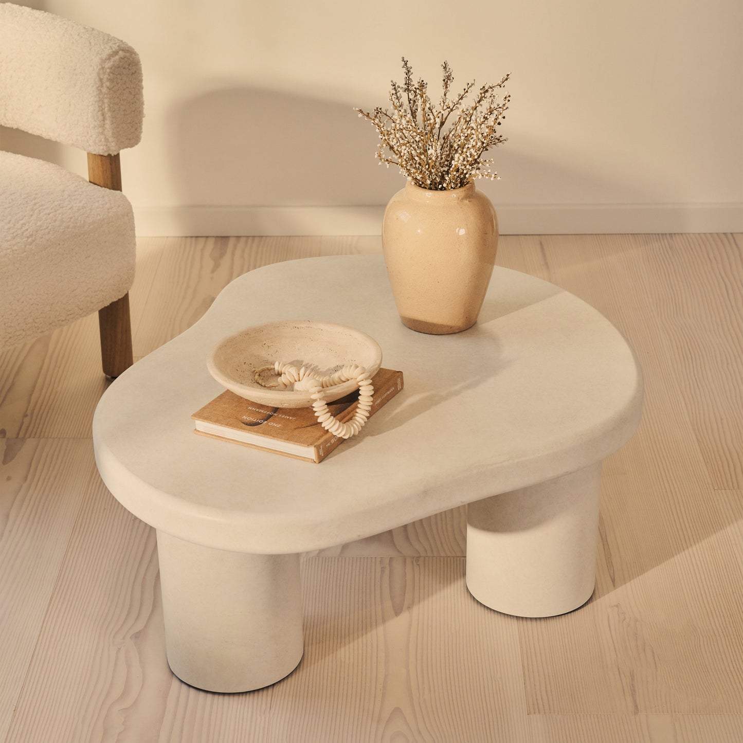 Savanna - Table basse en bois irrégulier et béton