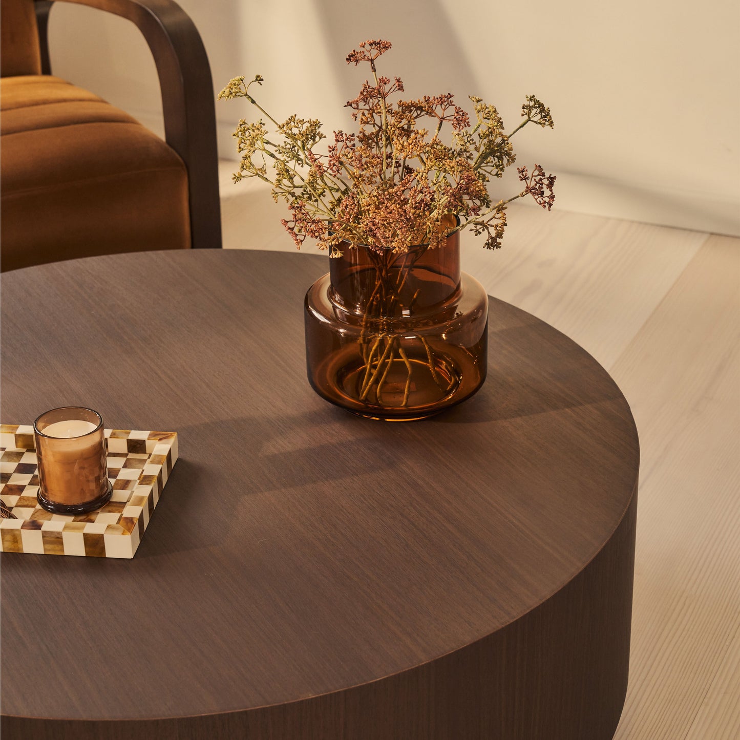 Magna - Table Basse Ondulée en Bois Foncé