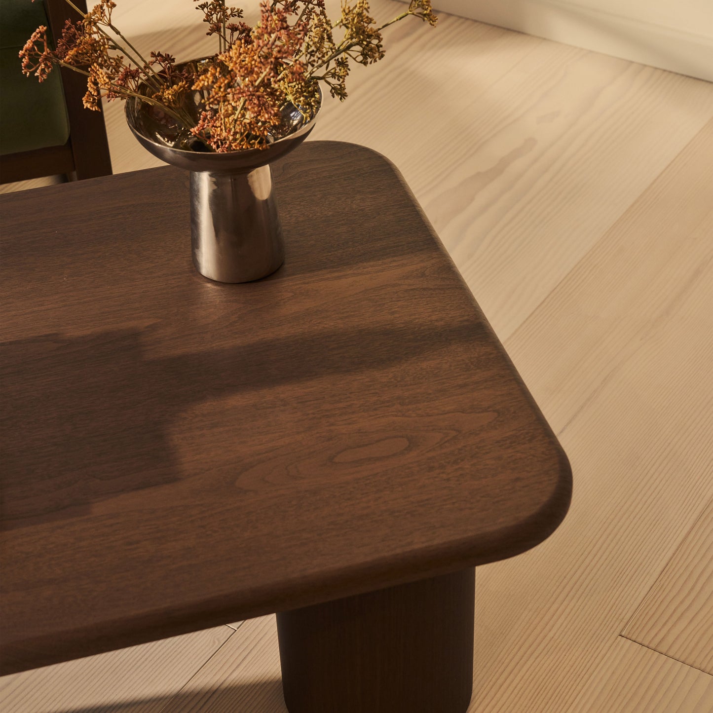 Alina - Grande table basse rectangulaire en bois foncé