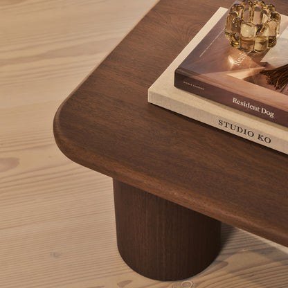 Alina - Grande table basse rectangulaire en bois foncé