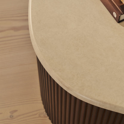 Cove - Table basse irrégulière nervurée en bois foncé
