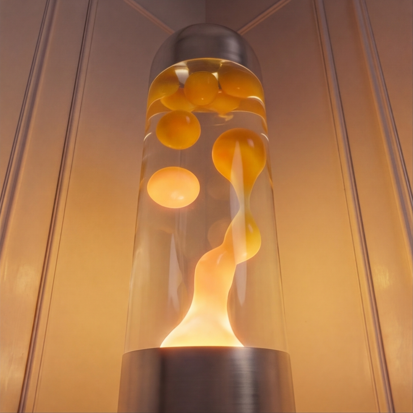 La Volcane — La Lampe qui Hypnotise Votre Pièce