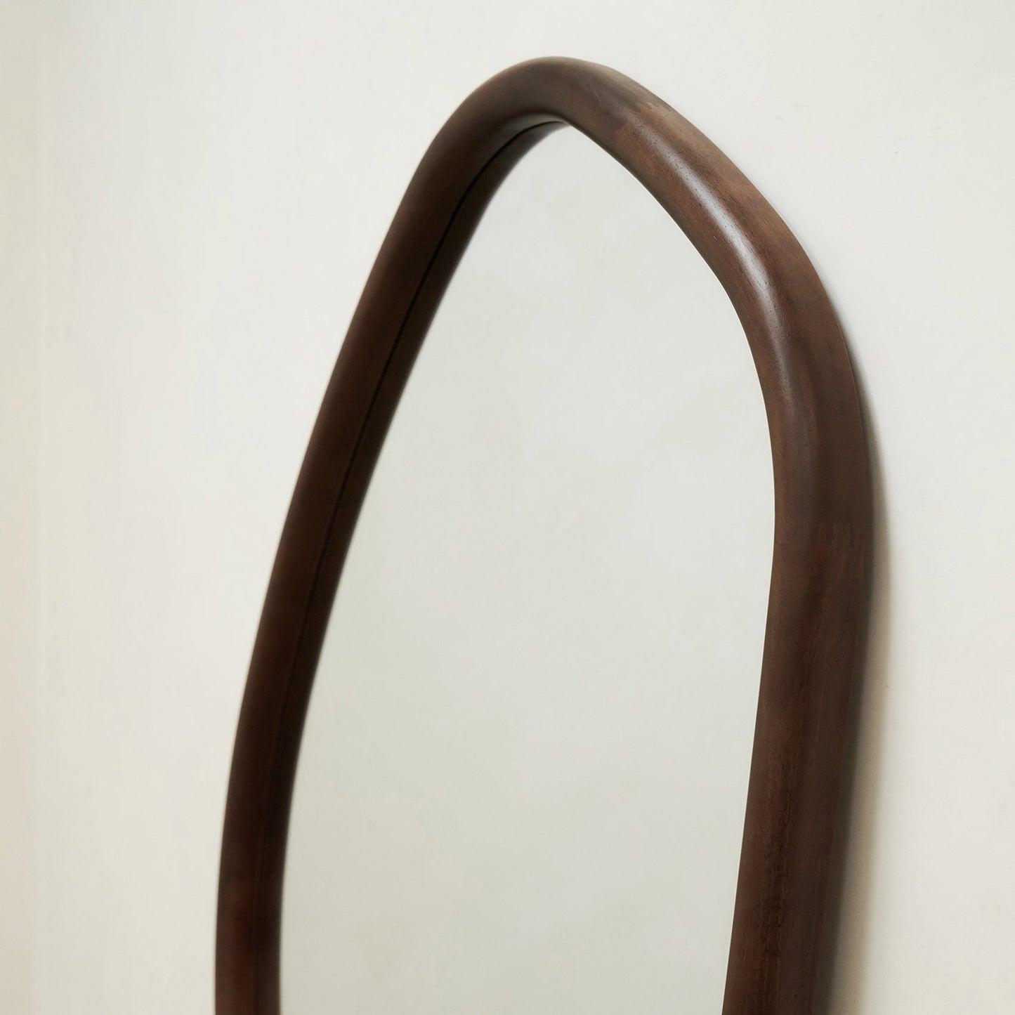 Aaliyah - Miroir irrégulier en bois foncé pleine longueur 180cm x 80cm