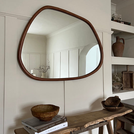 Aaliyah - Miroir mural irrégulier en bois foncé 110cm x 80cm