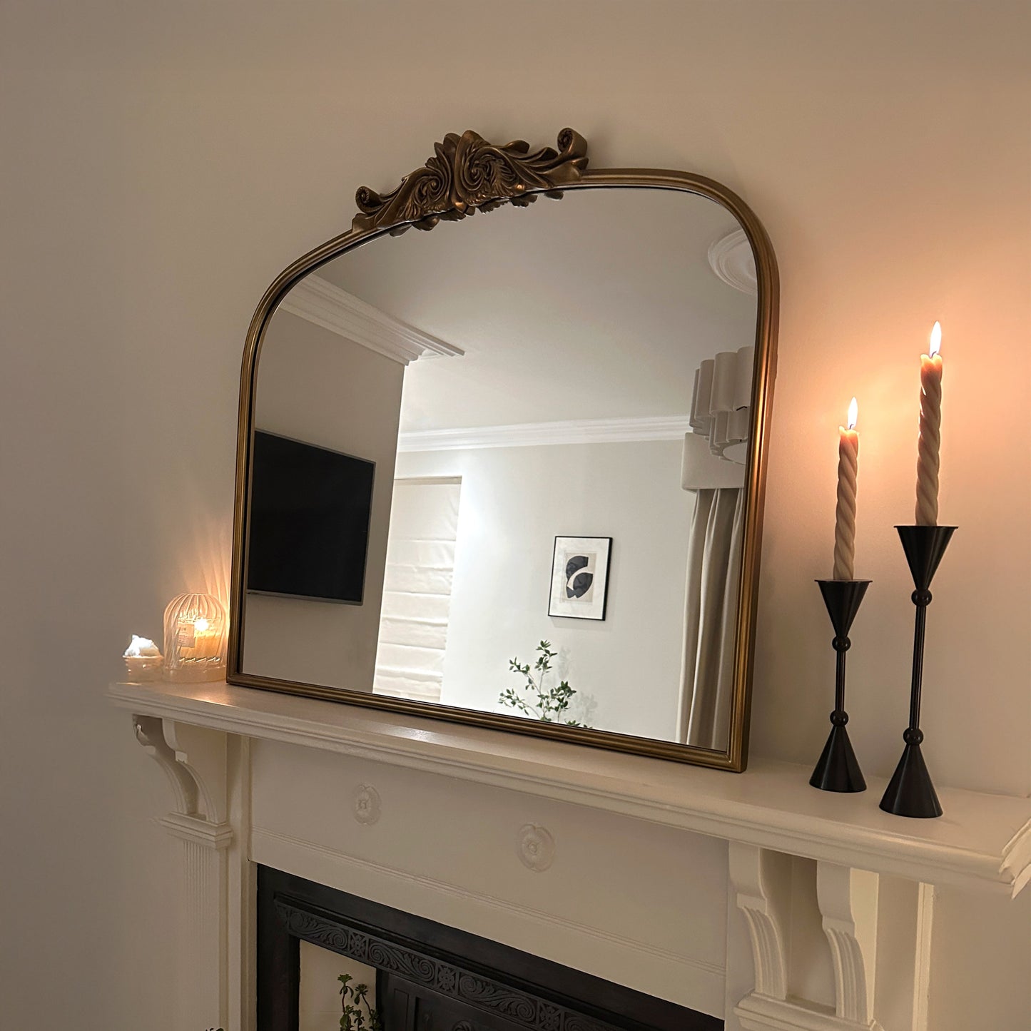 Amelia - Miroir de Cheminée Arqué en Métal Doré 100cm x 87cm