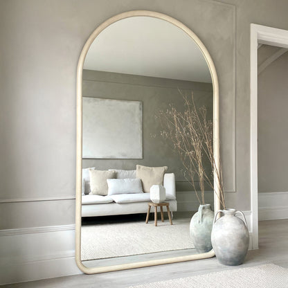 Amora - Miroir en béton arqué extra large pleine longueur 200 cm x 120 cm