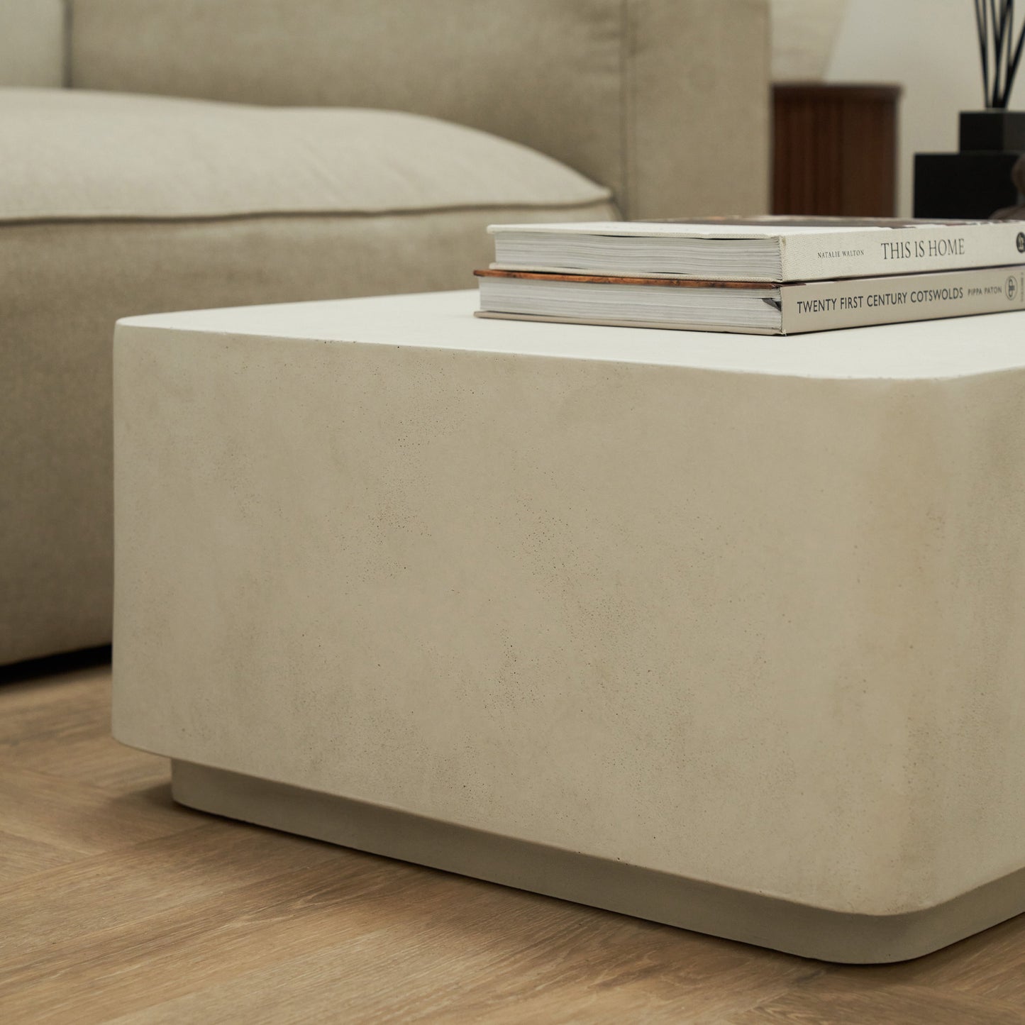 Angelo - Table basse rectangulaire minimaliste en béton grande