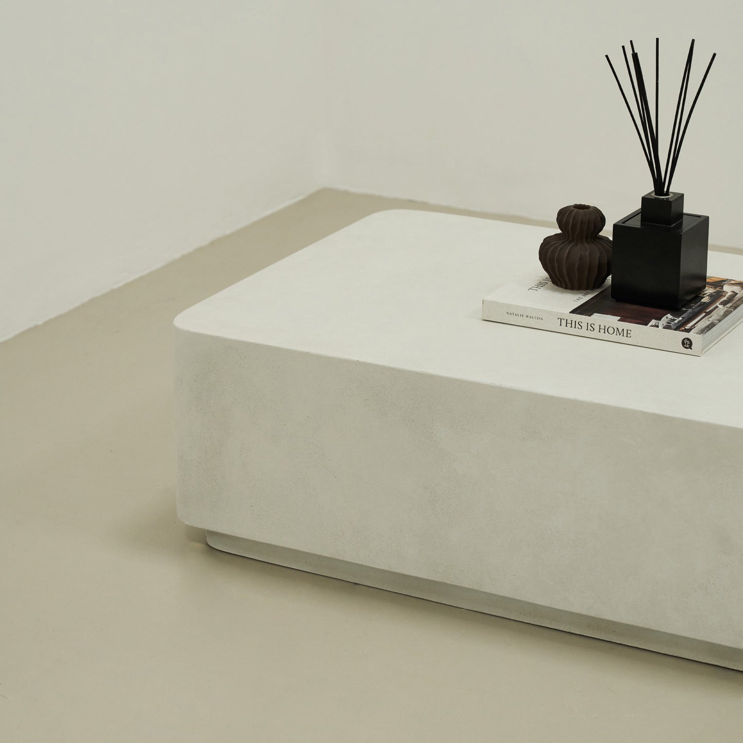 Angelo - Table basse rectangulaire minimaliste en béton grande