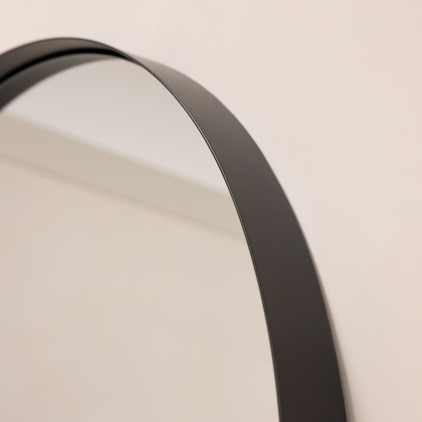 Arcus - Miroir Métallique Noir Extra Large Arqué Pleine Longueur 200cm x 90cm