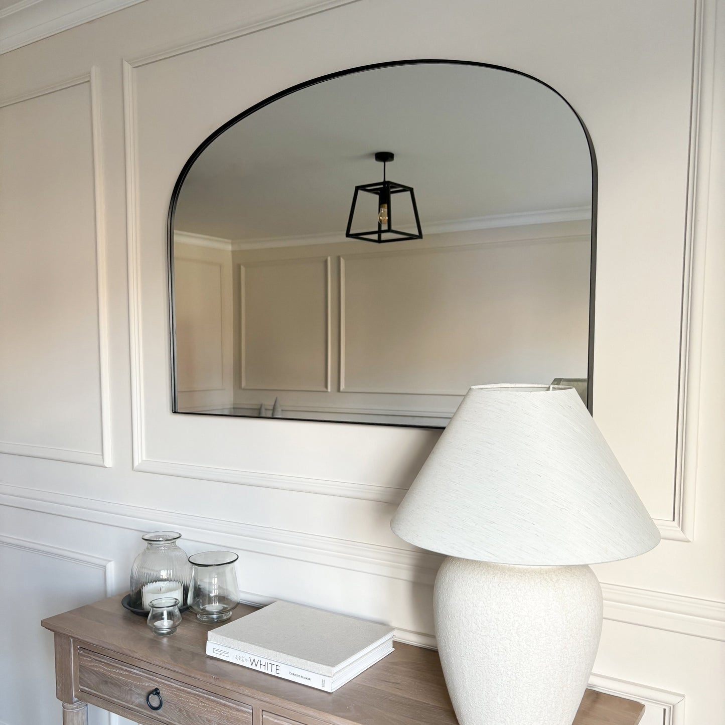 Aria - Miroir Mural Surmontant en Métal Noir 100cm x 70cm