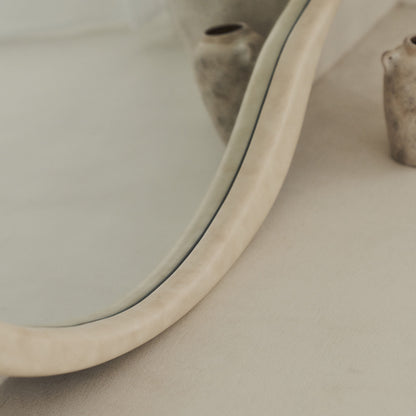 Arcurva - Grand Miroir Irrégulier en Béton pour Surcheminée 130cm x 80cm