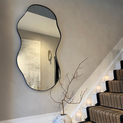 Ava - Miroir irrégulier en forme d'étang noir 125 cm x 65 cm