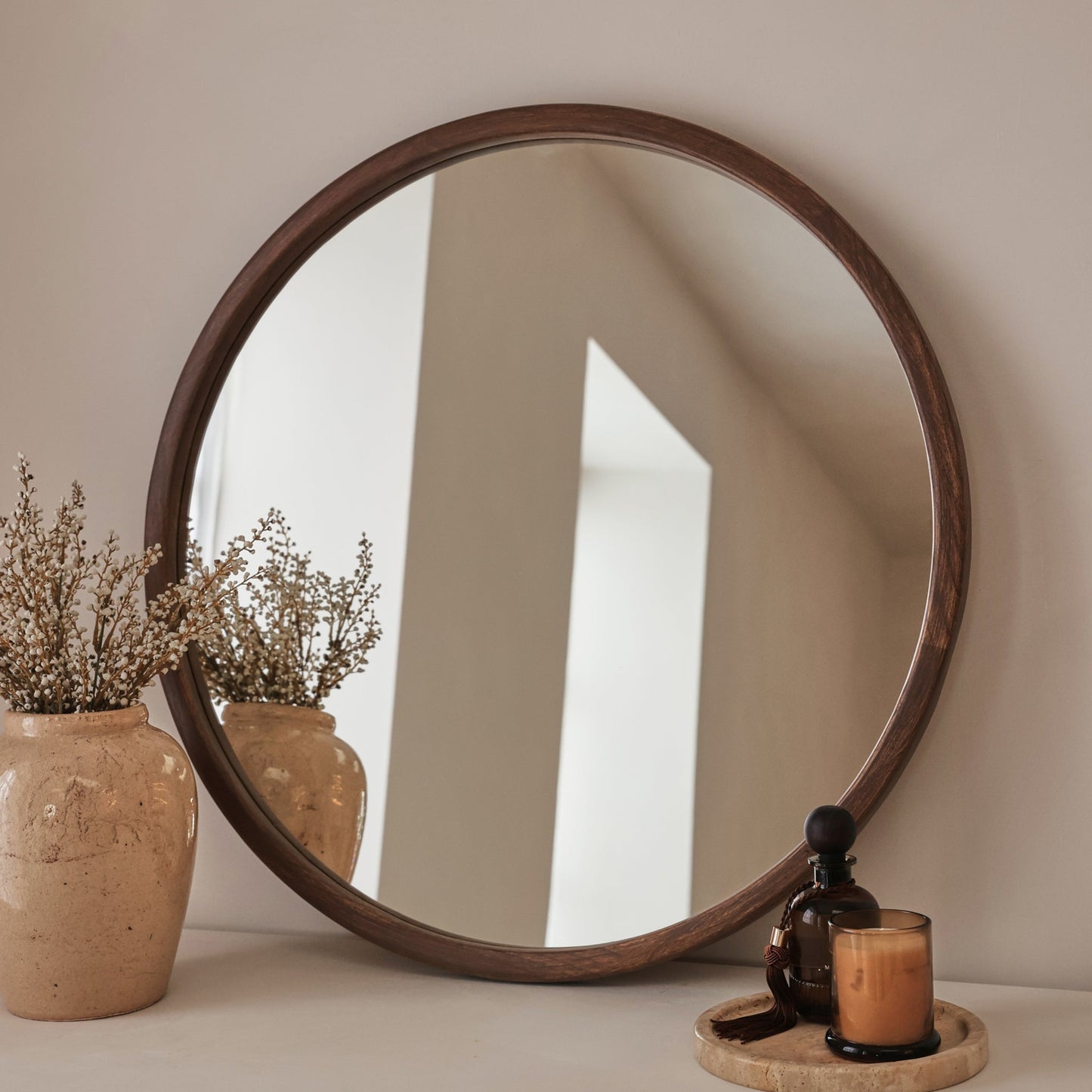 Arden - Miroir mural rond en bois foncé 70 cm x 70 cm