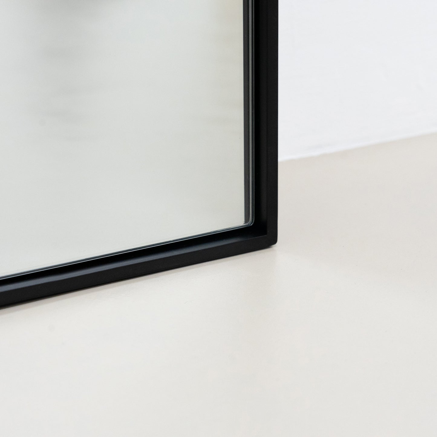 Theo - Miroir Métallique Noir Extra Large Pleine Longueur 200cm x 100cm