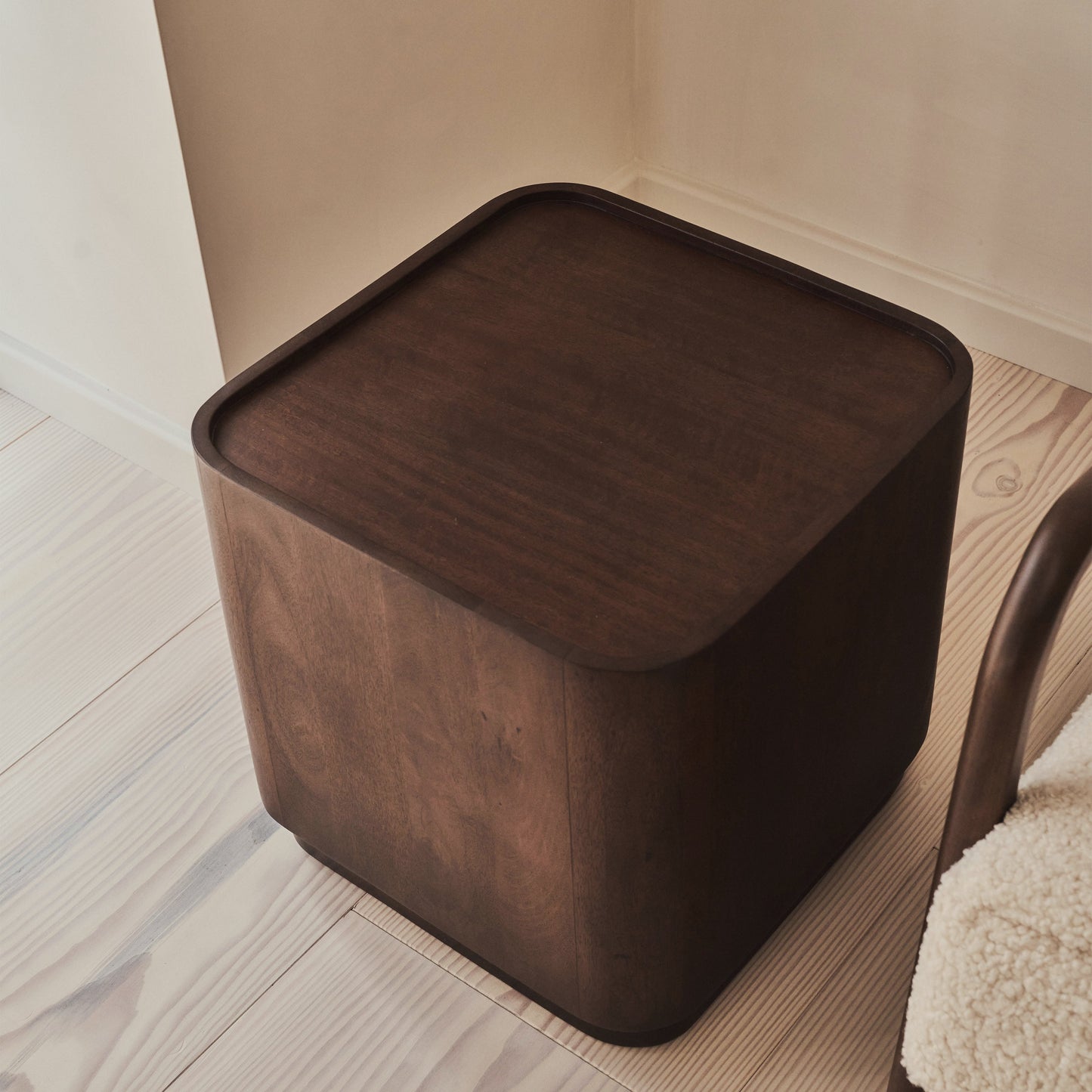 Fairmont - Table d'Appoint Carrée Premium en Bois Foncé