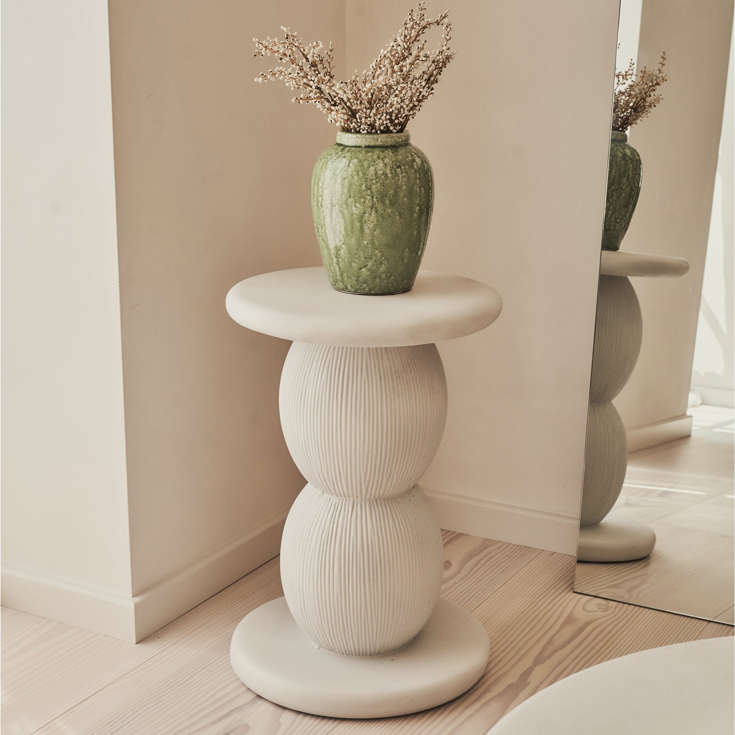 Leonardo - Table d'Appoint Minimaliste Boule en Béton