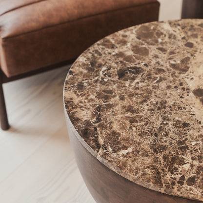 Lyra - Table basse ronde premium en bois foncé et marbre Dark Emperador