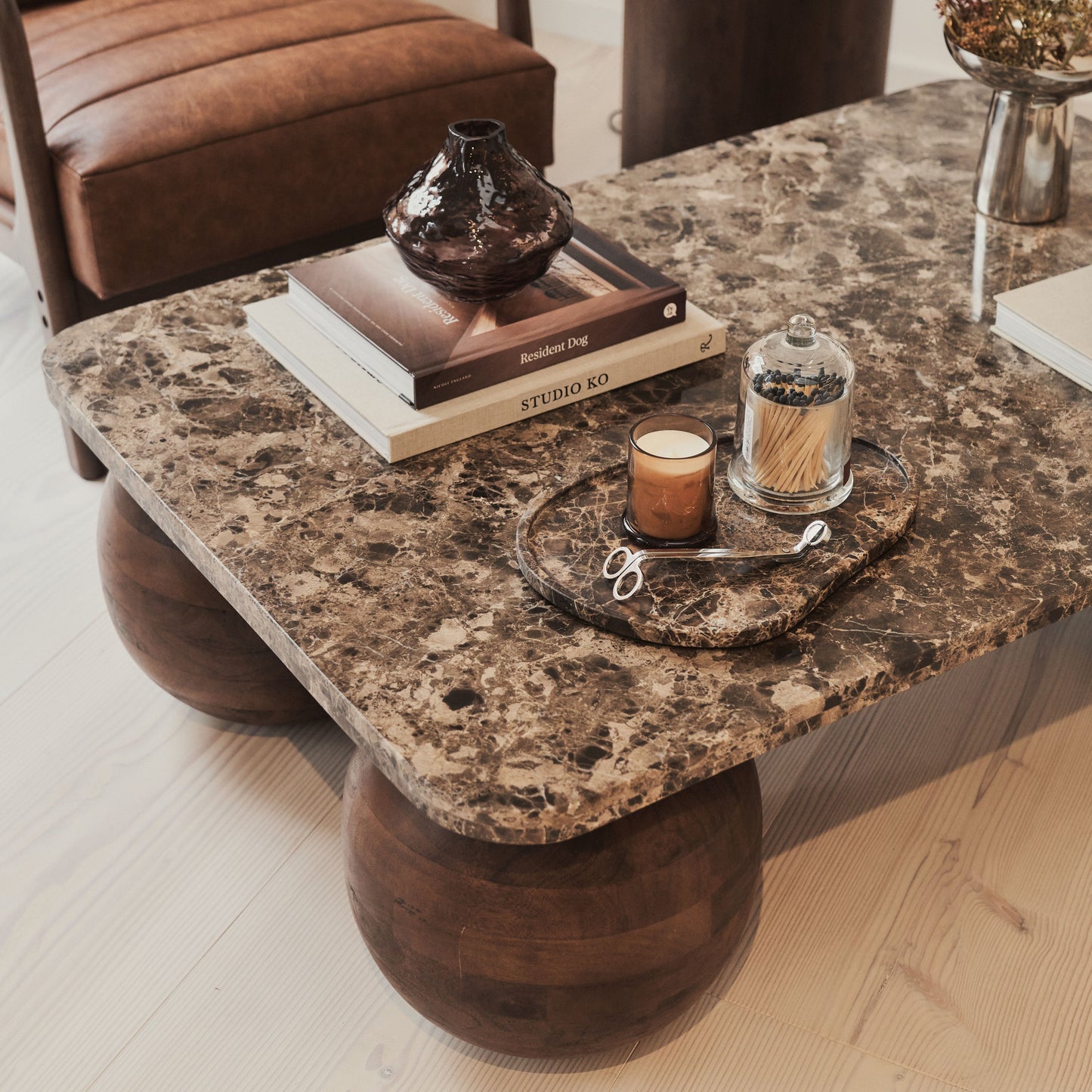 Melrose - Table basse rectangulaire premium en bois foncé avec marbre Dark Emperador