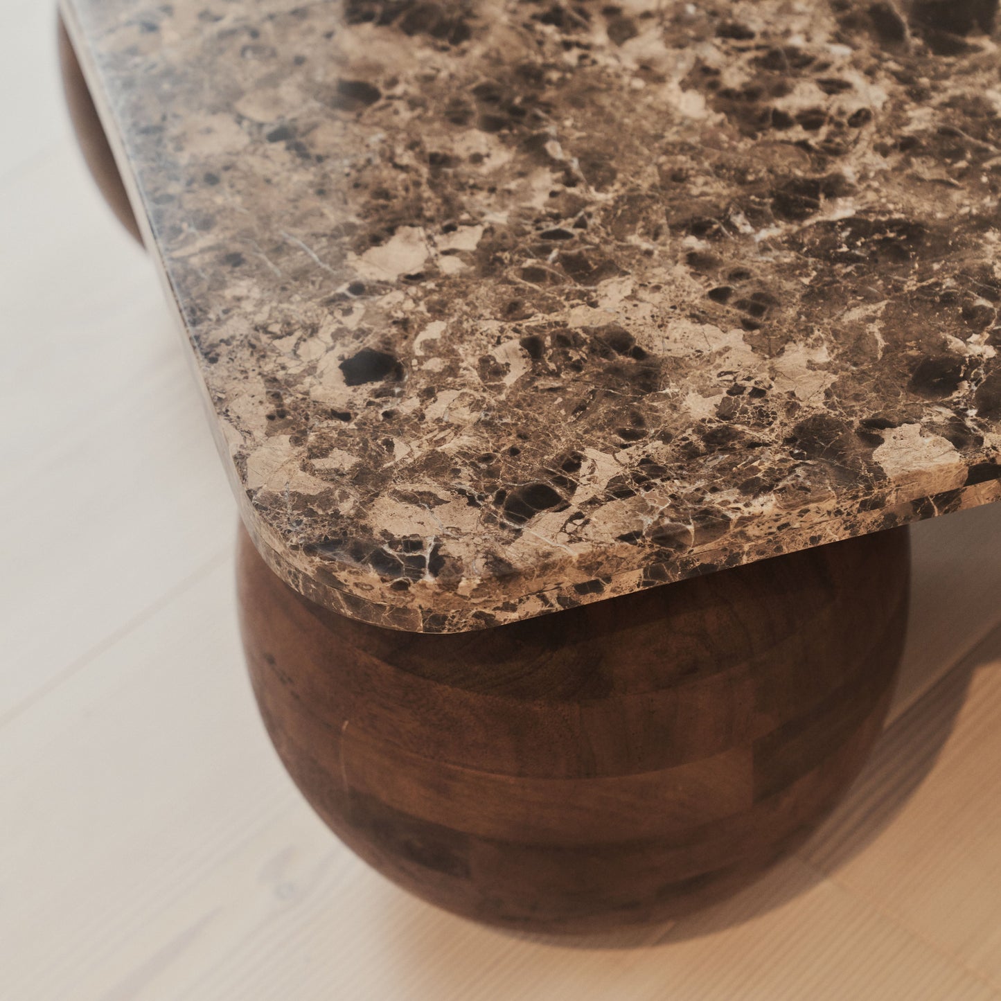 Melrose - Table basse rectangulaire premium en bois foncé avec marbre Dark Emperador