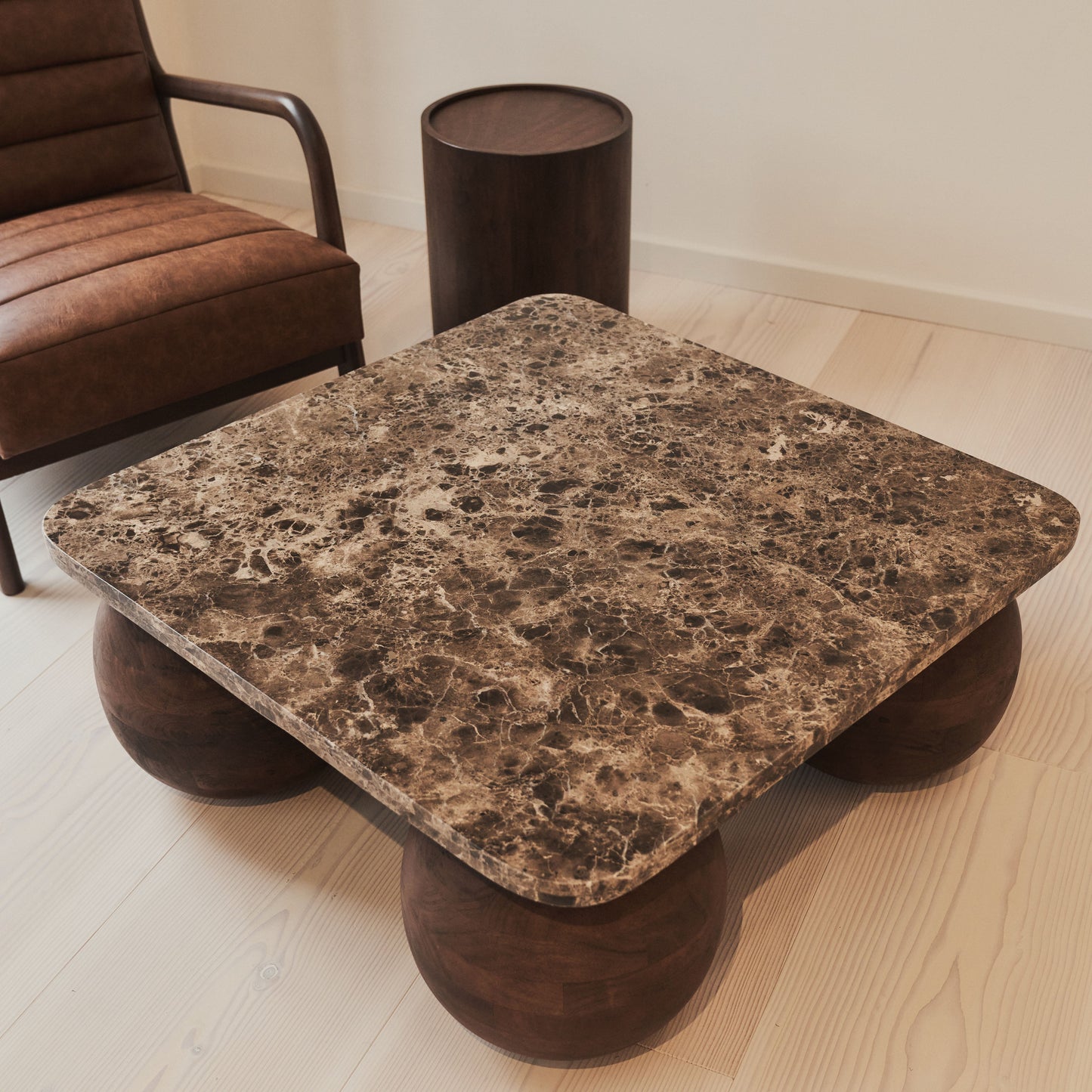 Melrose - Table basse carrée premium en bois foncé avec marbre Dark Emperador