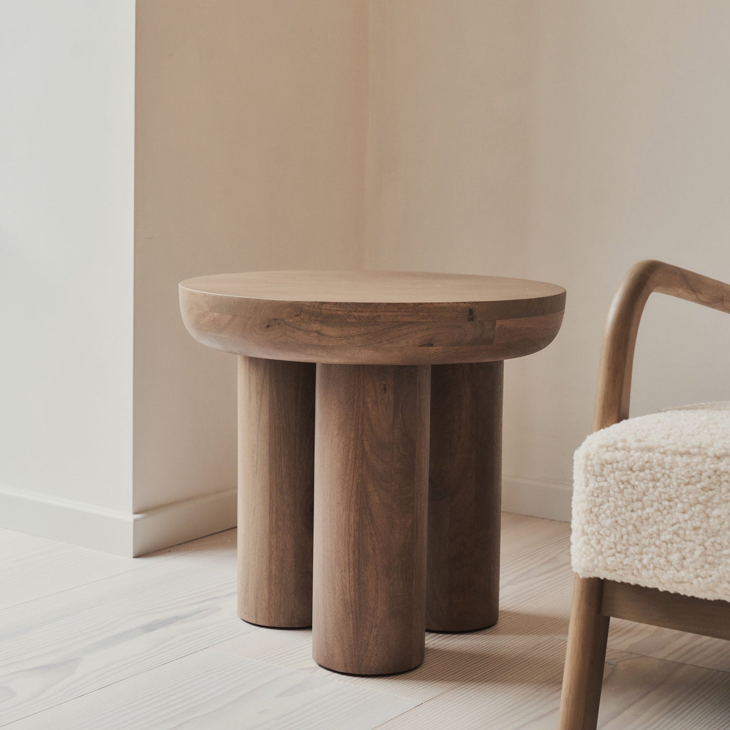Vermont - Table d'appoint ronde premium en bois chaud