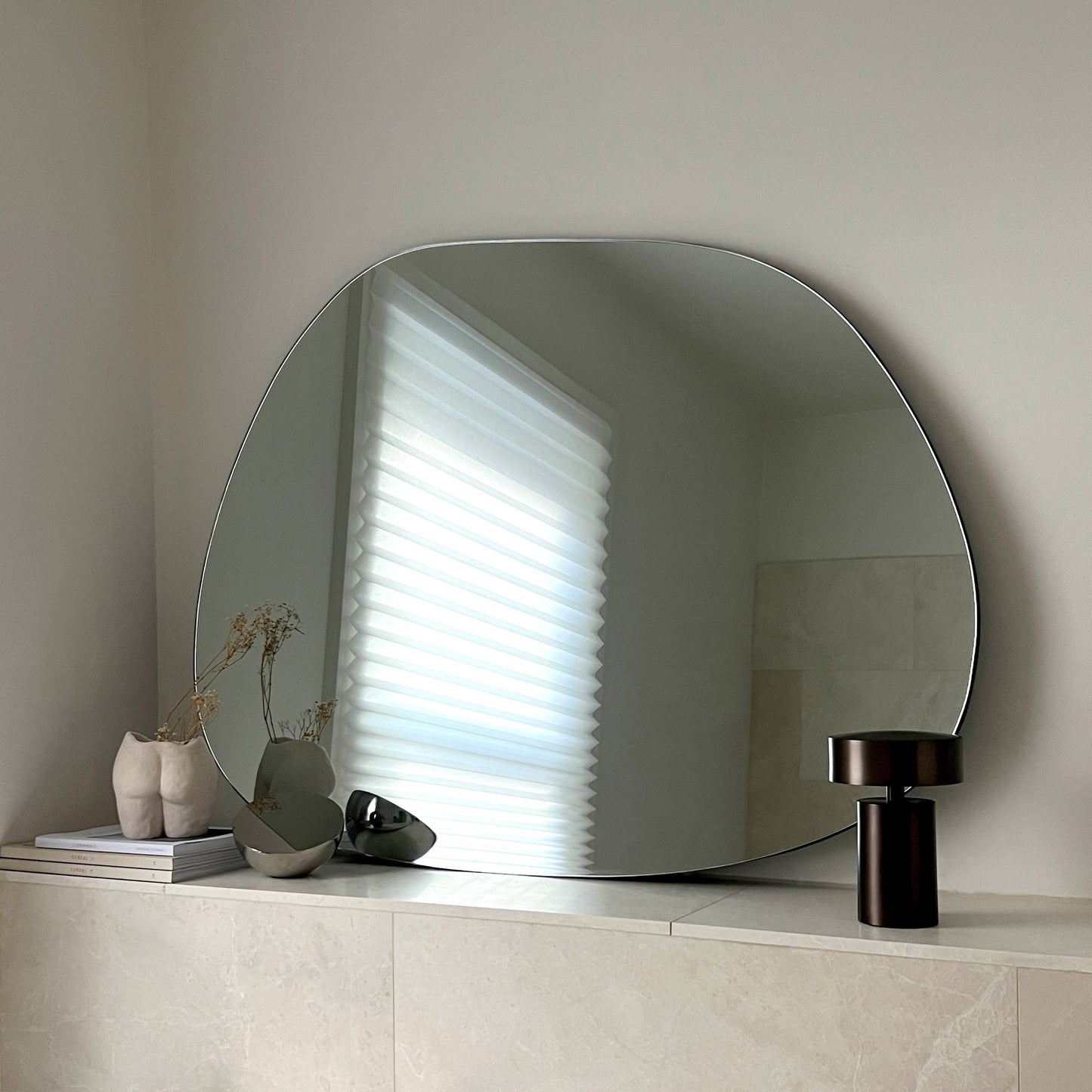 Edge - Grand Miroir d'Étang Sans Cadre Irregular 100cm x 75cm