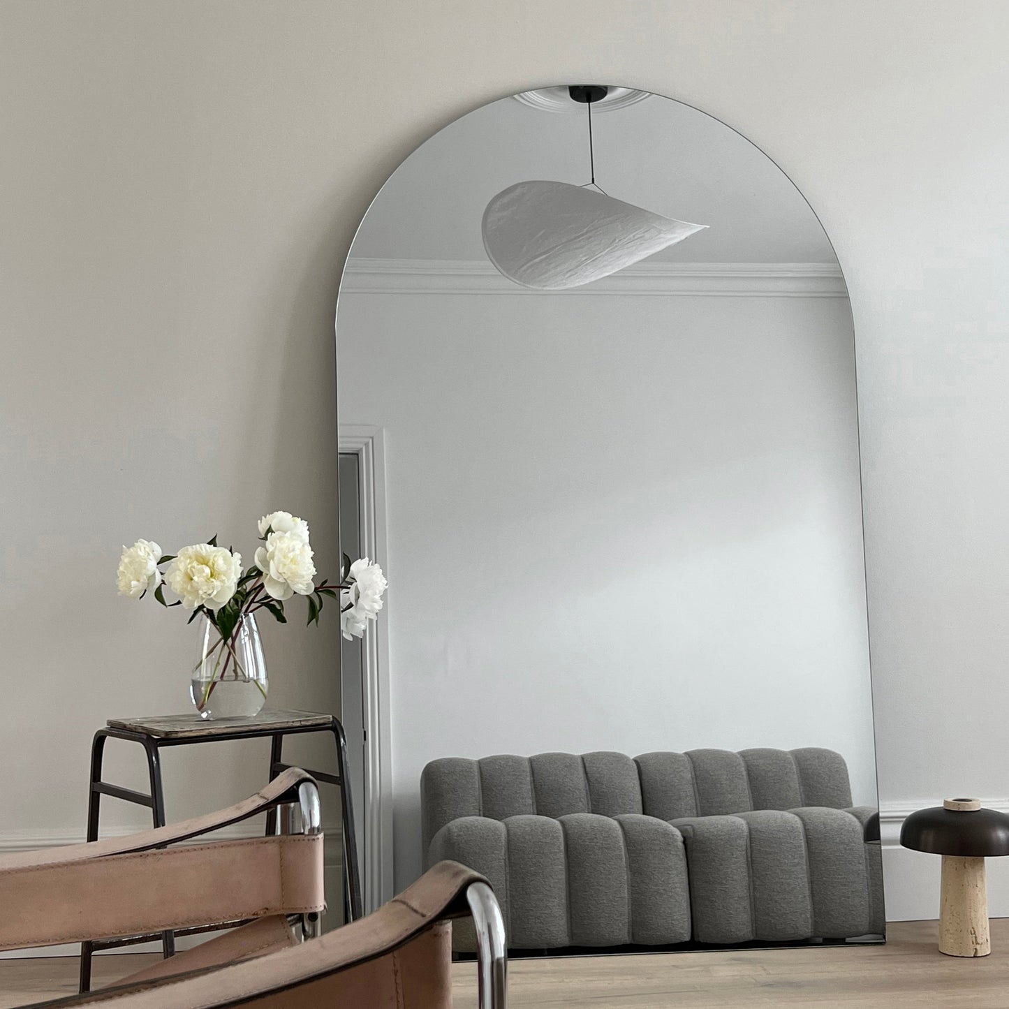 Edge - Miroir sans cadre extra large en arc, pleine longueur 179cm x 110cm