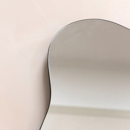 Edge - Miroir sans cadre irrégulier étang 84cm x 64cm