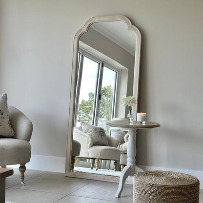 Elena - Miroir Arqué en Bois Blanchi Pleine Longueur 170cm x 75cm