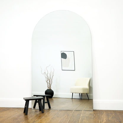 Edge - Miroir sans cadre extra large en arc, pleine longueur 179cm x 110cm