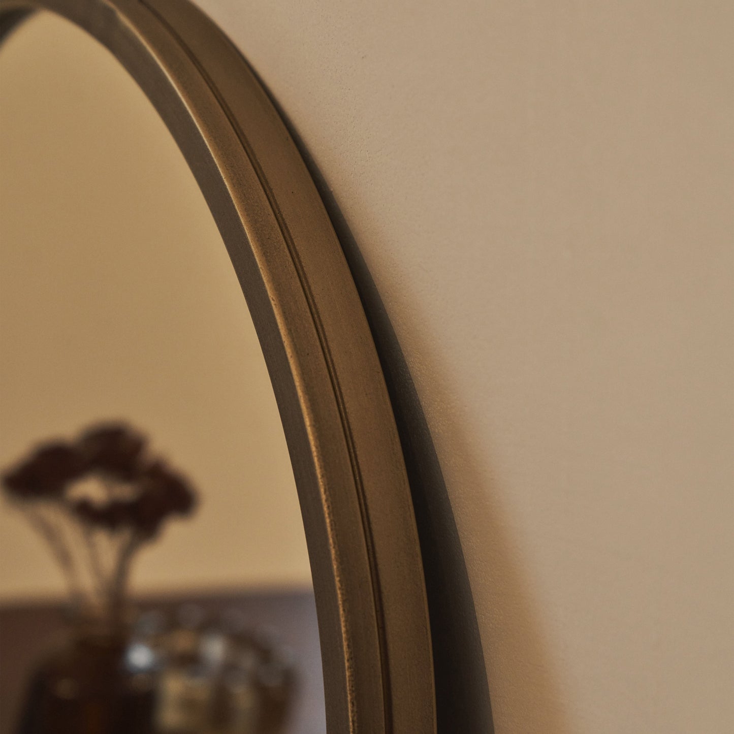 Higgins - Miroir Mural Rond Moderne en Métal Doré 40cm x 40cm