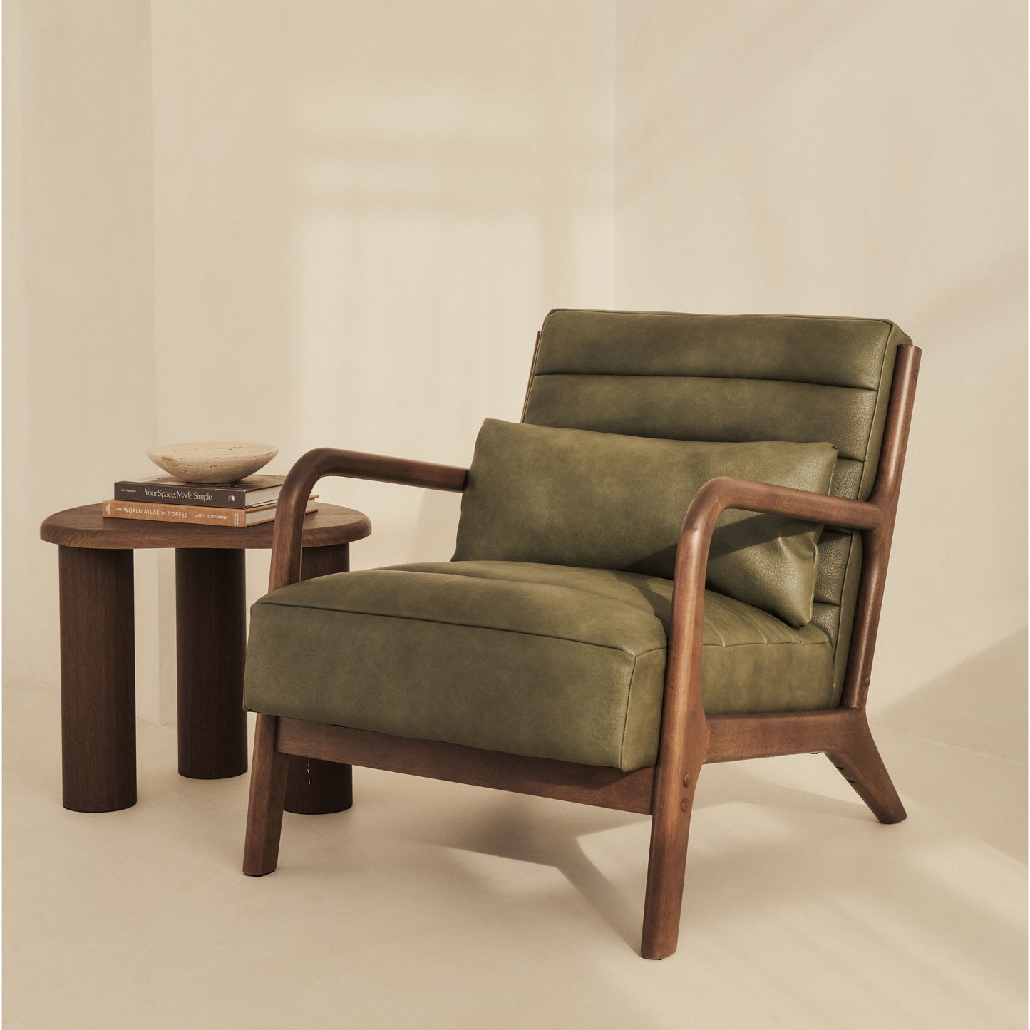 Hudson - Fauteuil avec Accents en Cuir Olive et Bois Foncé