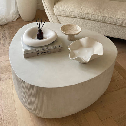 Leonardo - Table basse minimaliste en béton forme irrégulière grande