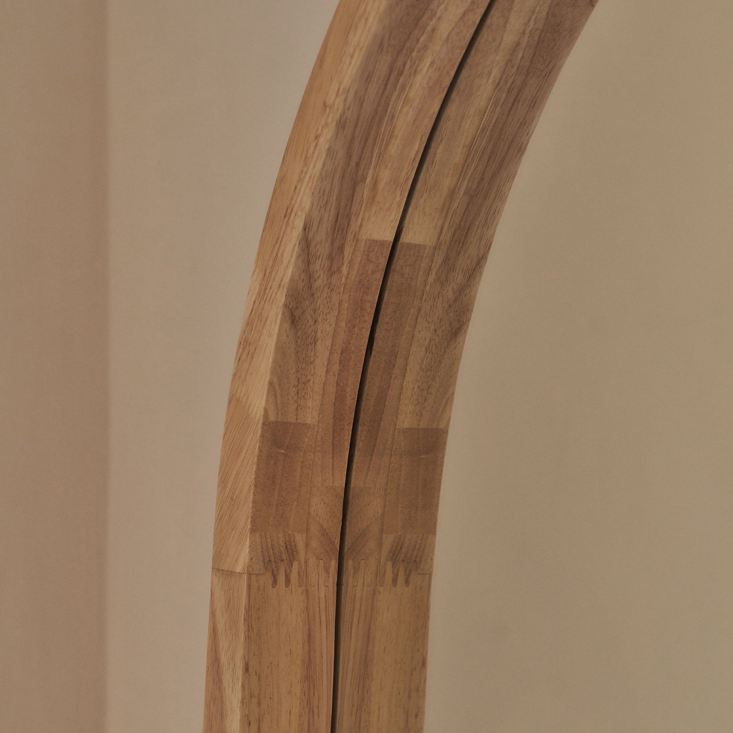 Lilia - Miroir en bois clair arqué pleine longueur 170 cm x 80 cm
