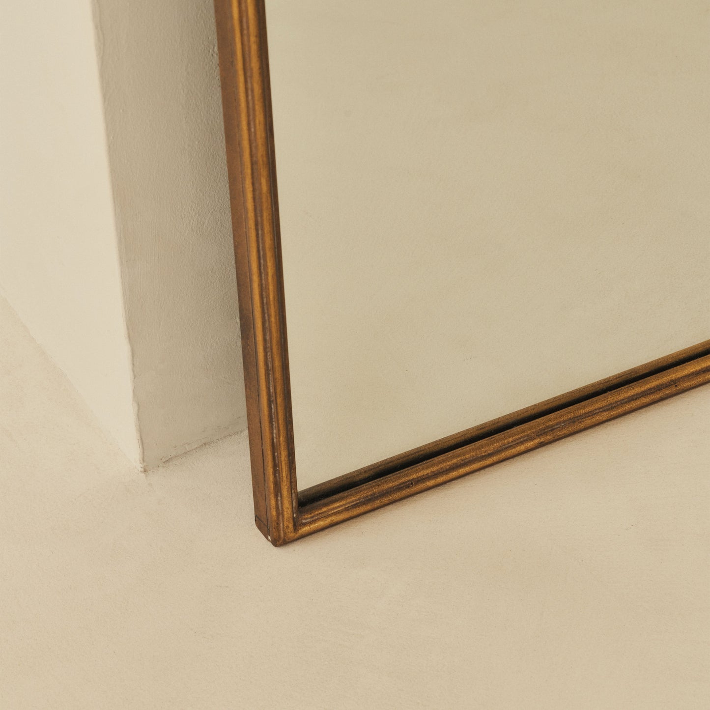 Amelia - Miroir Métallique Arqué Doré Pleine Longueur 200cm x 120cm