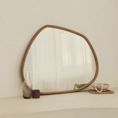 Aaliyah - Miroir mural irrégulier en bois chaud 110 cm x 80 cm