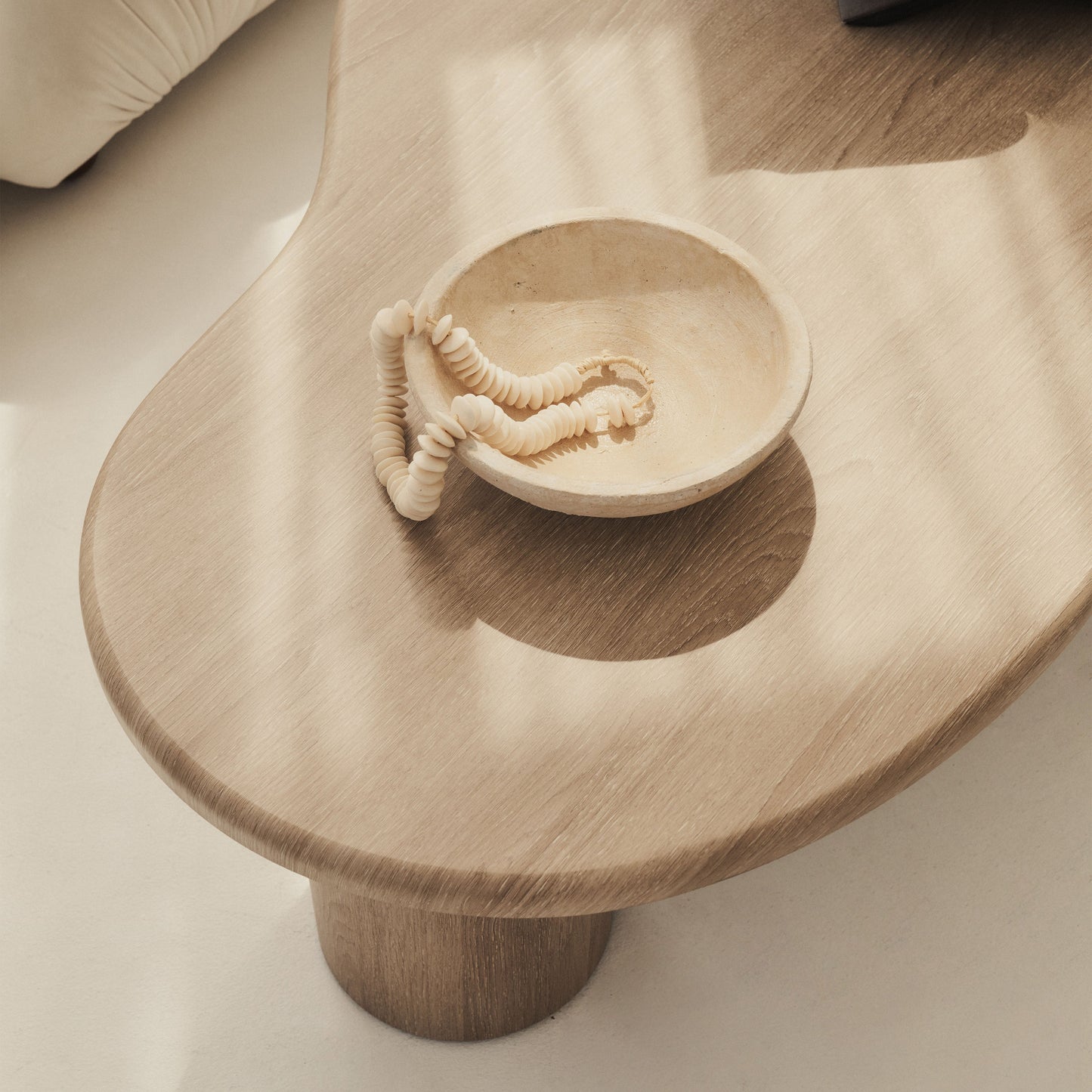 Savanna - Grande table basse en bois irrégulier lavé