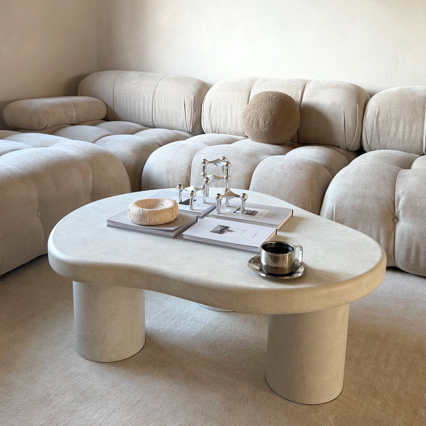Savanna - Table basse en bois irrégulier et béton