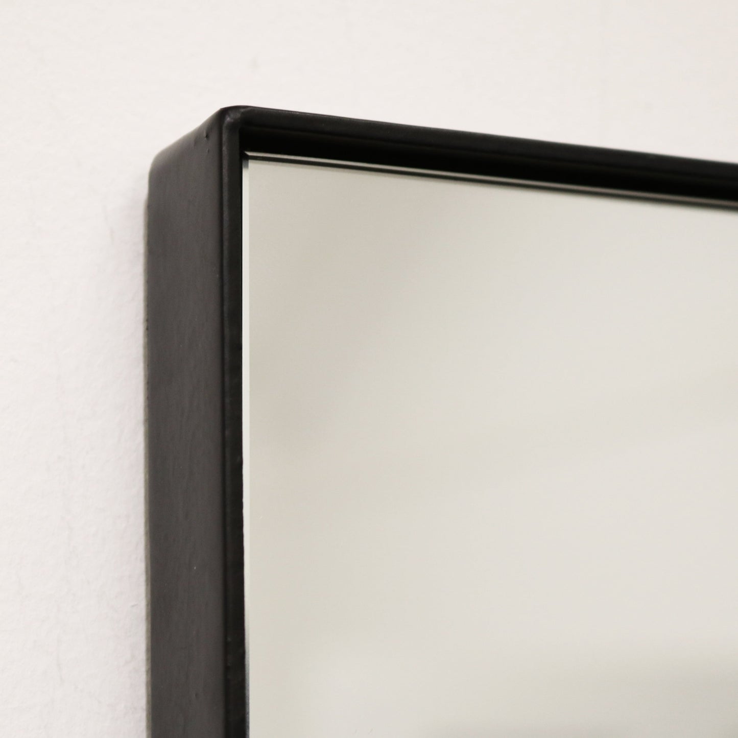 Theo - Miroir Mural Rectangulaire Métal Noir 90cm x 60cm