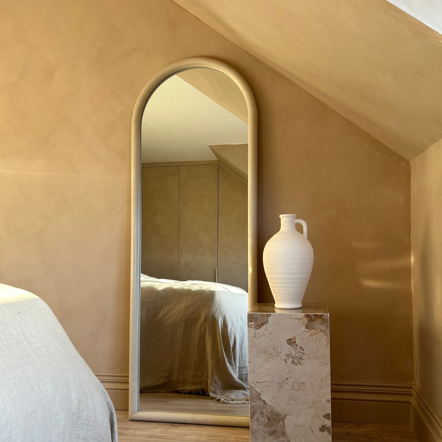 Amora - Miroir en béton grand format arche pleine longueur 172cm x 60cm
